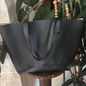 Cuyana Black Leather Tote Bag